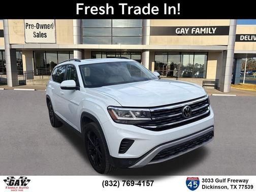 Pure White 2022 Volkswagen Atlas 2.0T SE w/Technology