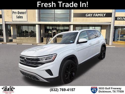 Pure White 2022 Volkswagen Atlas 2.0T SE w/Technology