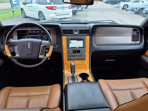 2013 Lincoln Navigator L