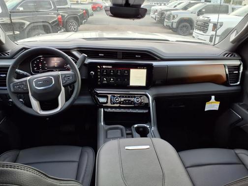 2025 GMC Sierra 2500 Denali