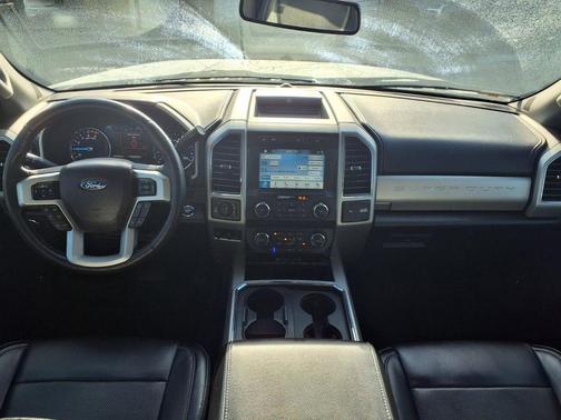 White Platinum Clearcoat Metallic 2019 Ford F-250 Lariat