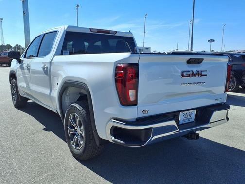 Summit White 2026 GMC Sierra 1500 SLE