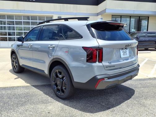 2025 Kia Sorento X-Line EX