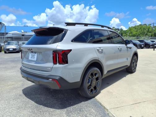 2025 Kia Sorento X-Line EX
