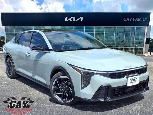 2025 Kia K4 GT-Line