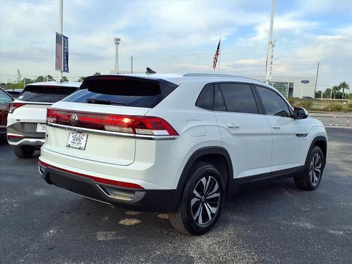 2024 Volkswagen Atlas Cross Sport 2.0T SE