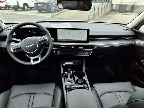 2025 Kia K5 EX