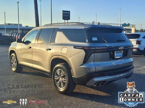 2024 Chevrolet Traverse LT