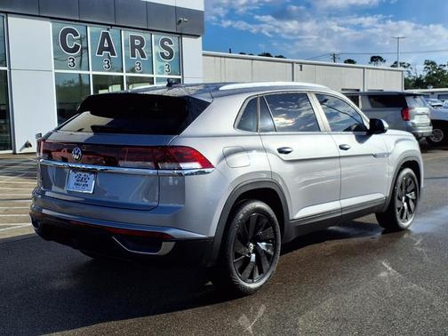 2024 Volkswagen Atlas Cross Sport 2.0T SE w/Technology