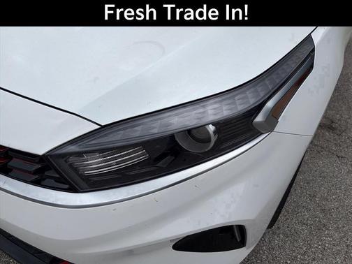 Snow White Pearl 2024 Kia Forte GT-Line