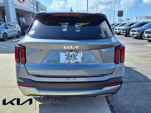 2025 Kia Sorento S