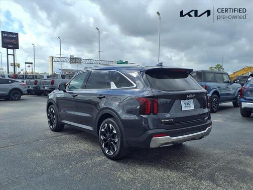 Metal 2025 Kia Sorento SX
