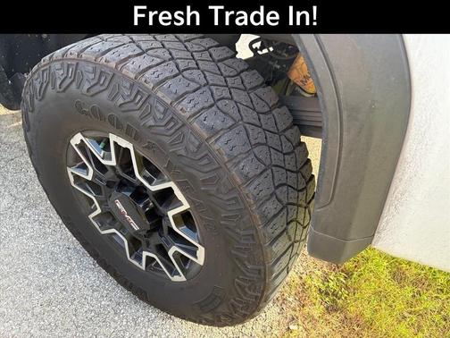 2025 GMC Sierra 2500 AT4X