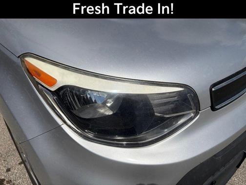 Bright Silver 2018 Kia Soul Base