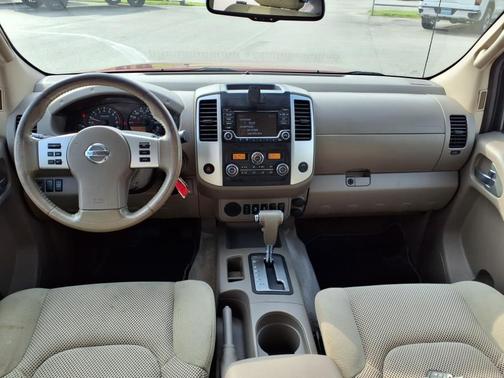 2016 Nissan Frontier SV