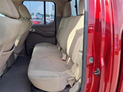 2016 Nissan Frontier SV