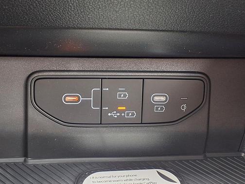 Glacial White Pearl 2026 Kia Sportage EX