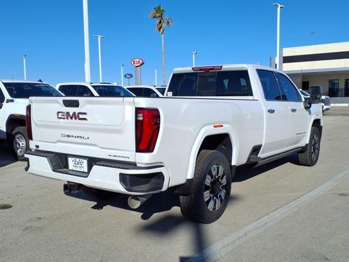 2025 GMC Sierra 2500 Denali