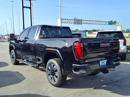 2025 GMC Sierra 2500 Denali