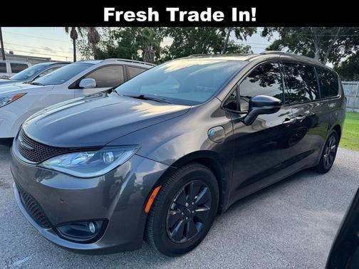 2020 Chrysler Pacifica Hybrid Limited