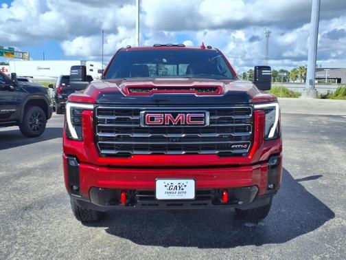 2025 GMC Sierra 2500 AT4