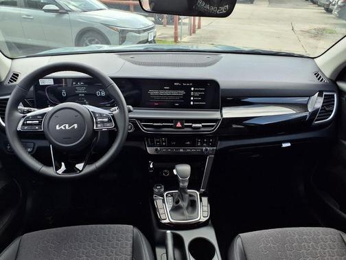 Black 2026 Kia Seltos S