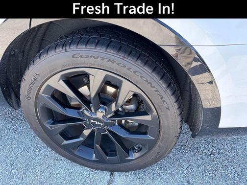White Pearl 2022 Kia Sorento SX-PRESTIGE