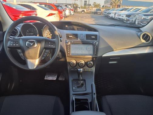 2013 Mazda Mazda3 i Touring