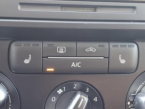 2015 Volkswagen Jetta 1.8T SE