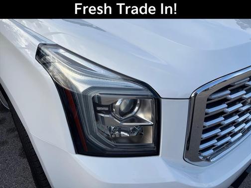 Summit White 2018 GMC Yukon XL Denali