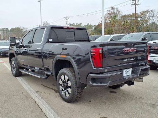 2025 GMC Sierra 2500 Denali