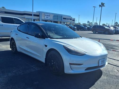 2023 Tesla Model 3 Base