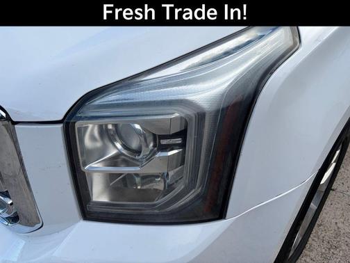 Summit White 2018 GMC Yukon SLT Standard Edition
