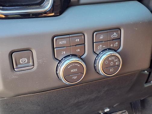 2025 GMC Sierra 3500 Denali Ultimate