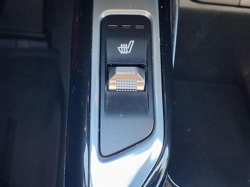 White Pearl 2022 Kia Sorento SX