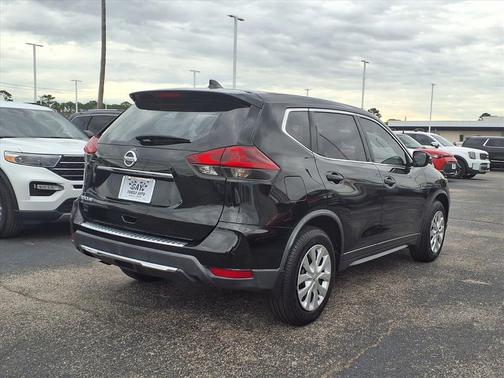 2018 Nissan Rogue S