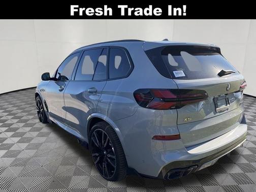 2024 BMW X5 M60i