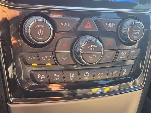 Diamond Black 2019 Jeep Grand Cherokee Altitude