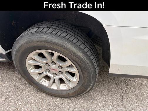 Summit White 2019 GMC Yukon XL SLT
