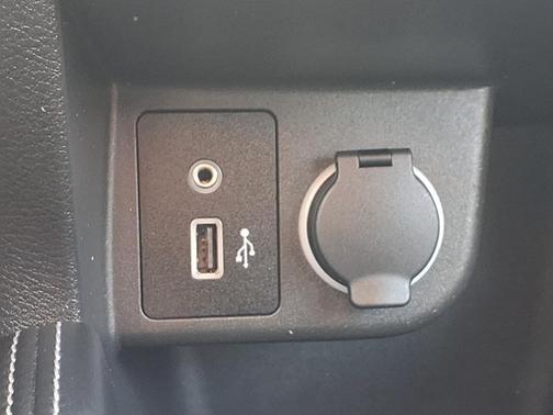 2018 Nissan Kicks SR