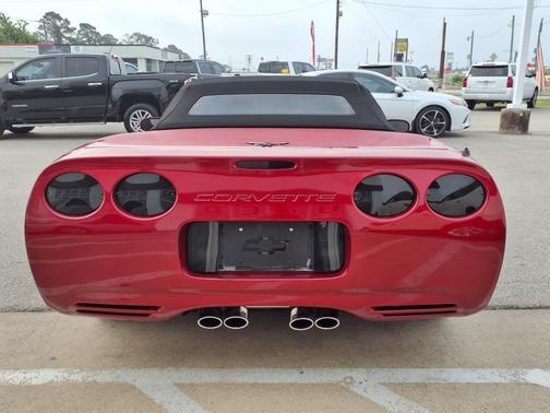 2004 Chevrolet Corvette Base