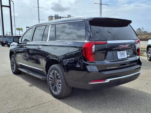 2025 GMC Yukon XL Elevation