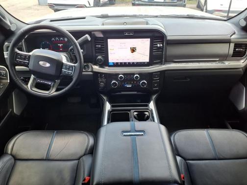 2025 Ford F-250 Platinum