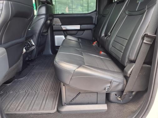 2025 Ford F-250 Platinum