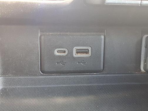Quartz Metallic 2021 GMC Yukon SLT