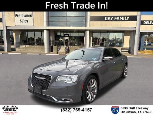 Ceramic White 2018 Chrysler 300 Limited