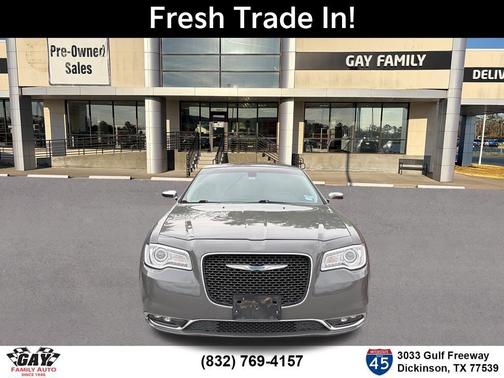 Ceramic White 2018 Chrysler 300 Limited