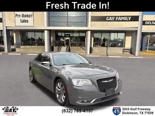 Ceramic White 2018 Chrysler 300 Limited