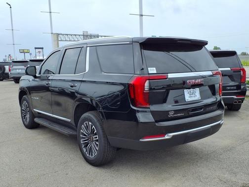 2025 GMC Yukon Elevation