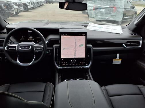 2025 GMC Yukon Elevation